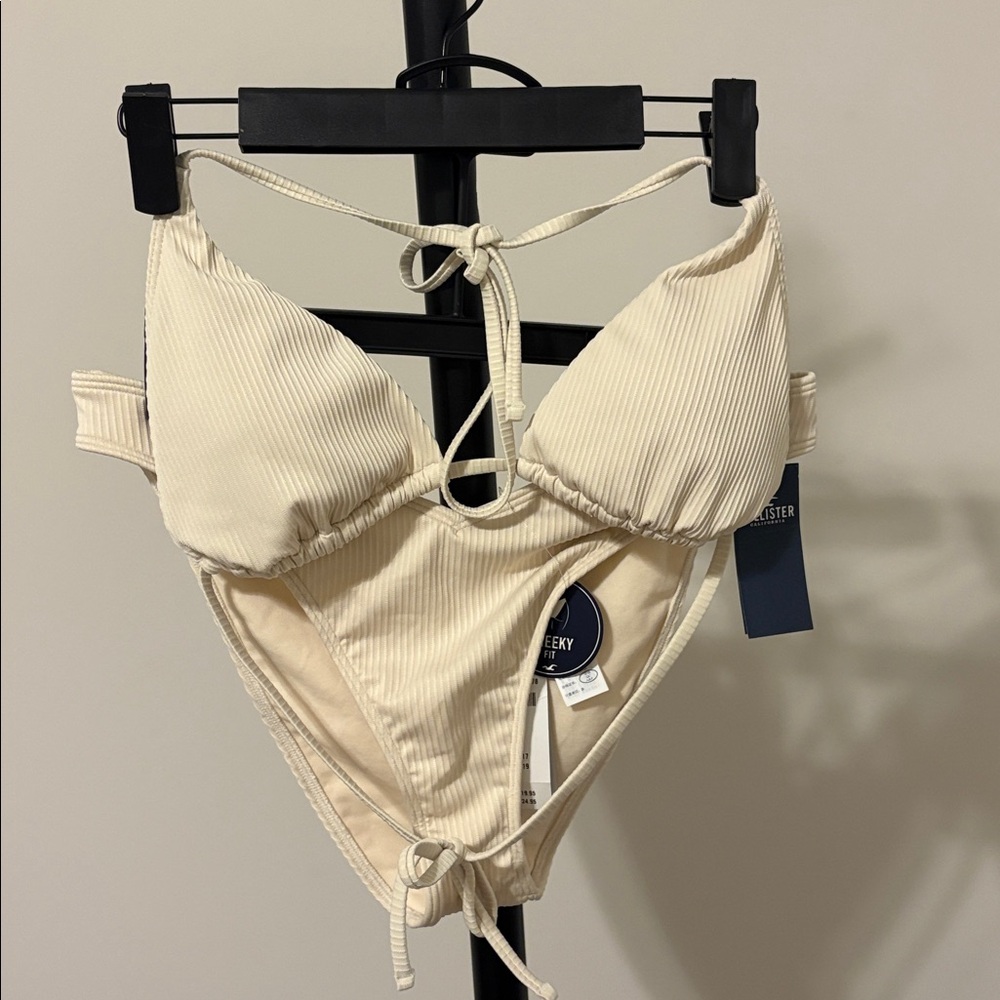 Hollister ribbed bikini